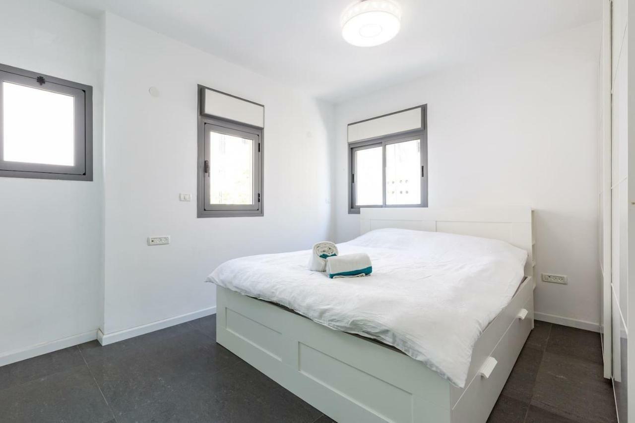 75m² 2 slaapkamer, 2 privé badkamer Appartement in Strandgebied Tel Aviv Buitenkant foto