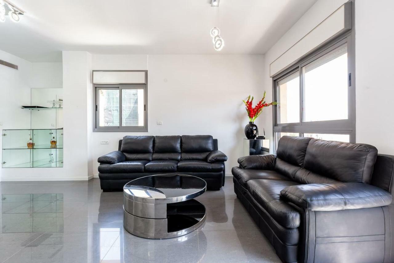 75m² 2 slaapkamer, 2 privé badkamer Appartement in Strandgebied Tel Aviv Buitenkant foto
