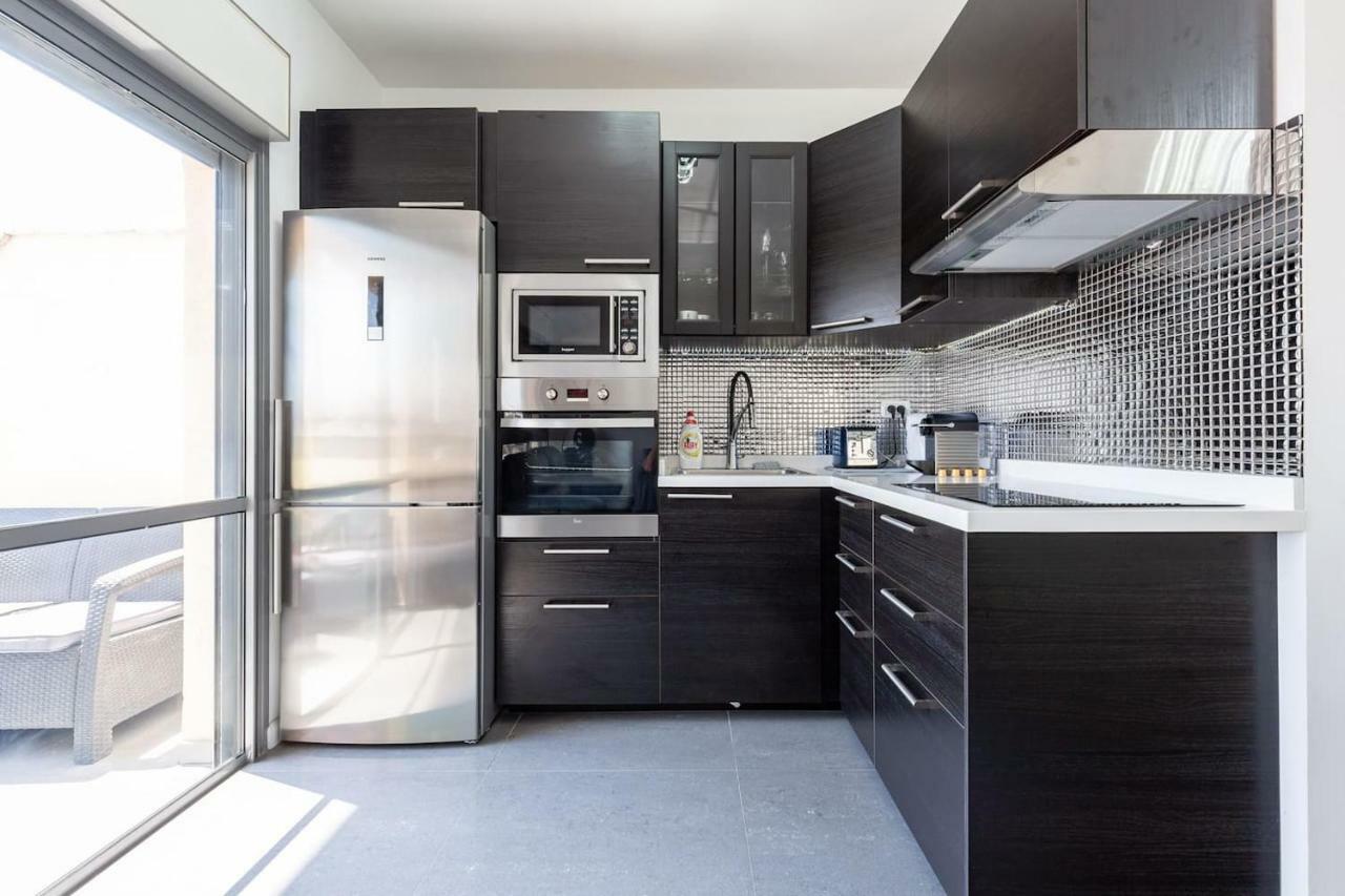 75m² 2 slaapkamer, 2 privé badkamer Appartement in Strandgebied Tel Aviv Buitenkant foto