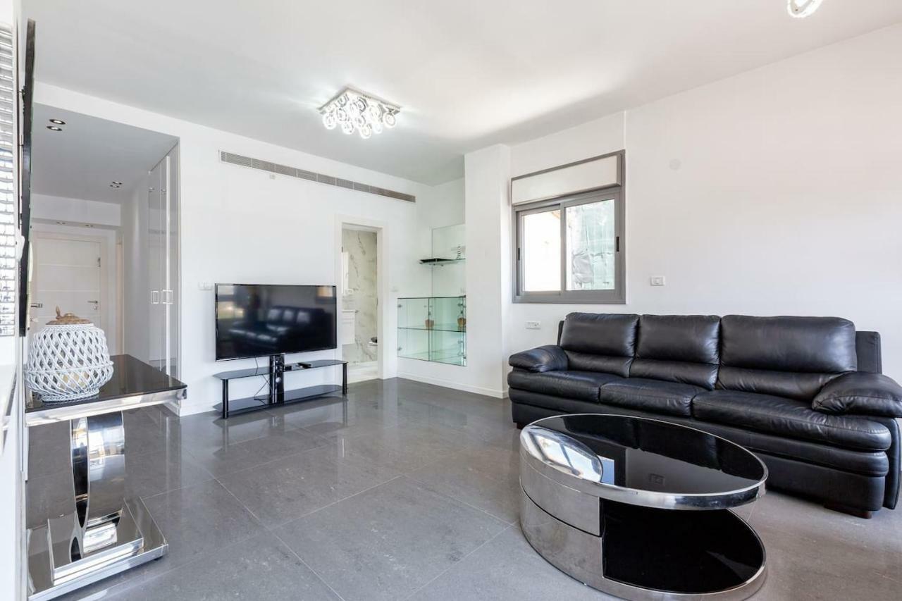 75m² 2 slaapkamer, 2 privé badkamer Appartement in Strandgebied Tel Aviv Buitenkant foto